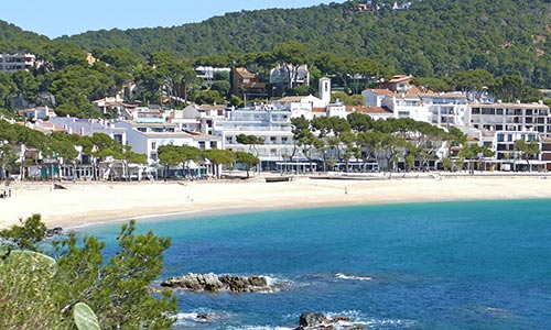 accommodation beach hotel costa brava bookings beachfront guest houses girona coastline 