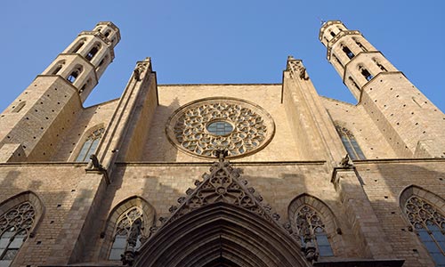  Encuentra iglesias monumentales Barcelona info iglesia Santa Maria Mar 