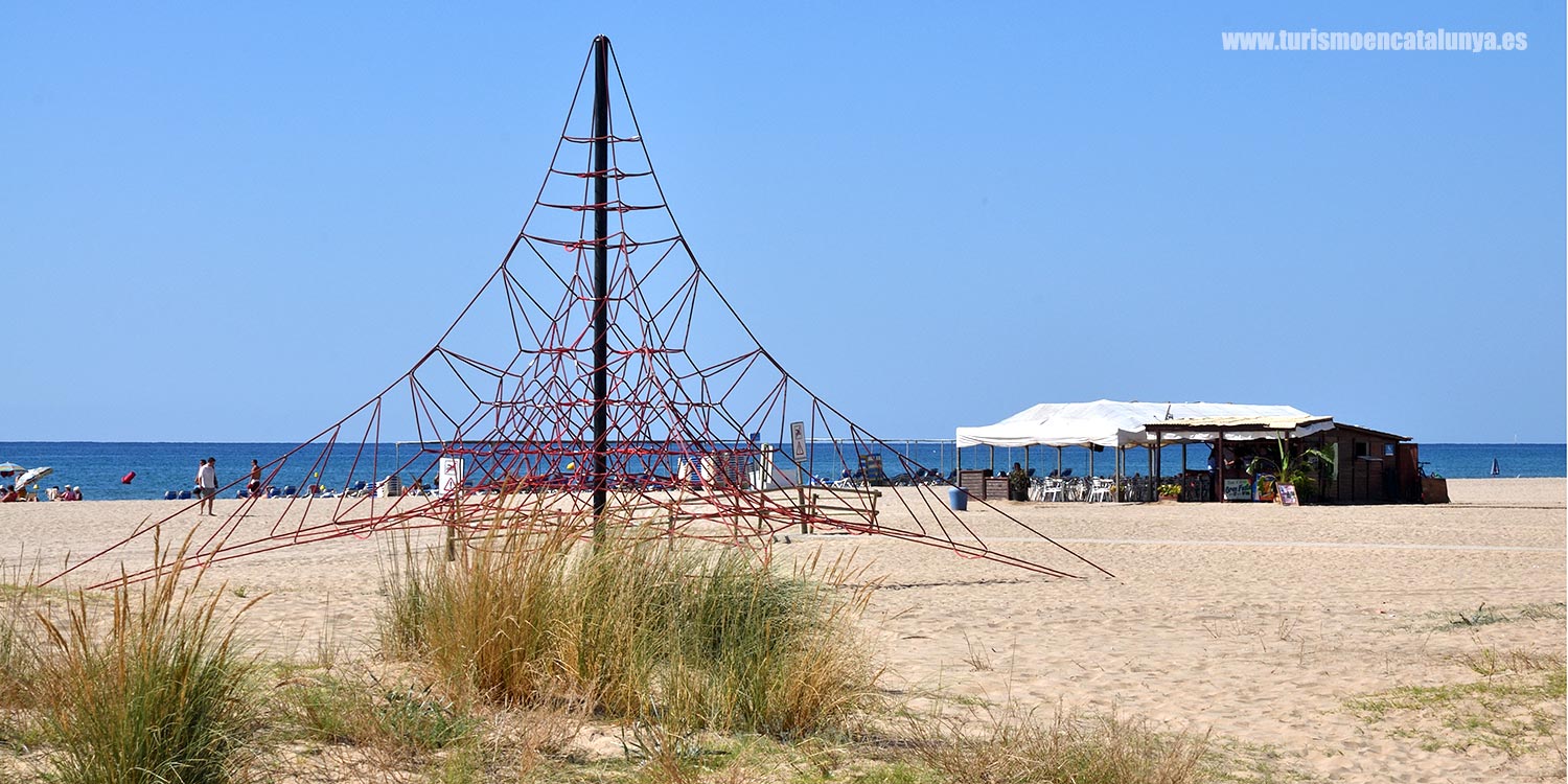 informacion playa casteldefels guia playas cercanas barcelona 