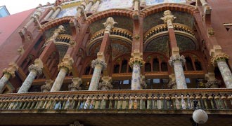nearby monuments paseo gracia palace catalan music