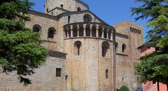 romanesque monuments nearby ski resort port del comte urgell cathedral