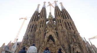  attractions touristiques proche maison mila basilique sagrada familia barcelone 