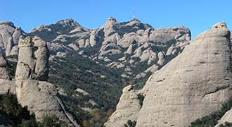meilleures attractions pres chateau cardona montserrat