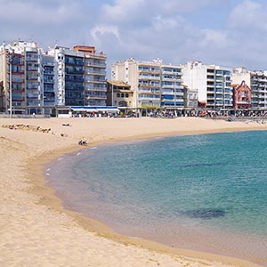 best beaches coves Catalunya ideal places to sunbathe catalan coast