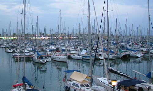  Encuentra puertos amarre Barcelona Puerto Olimpico