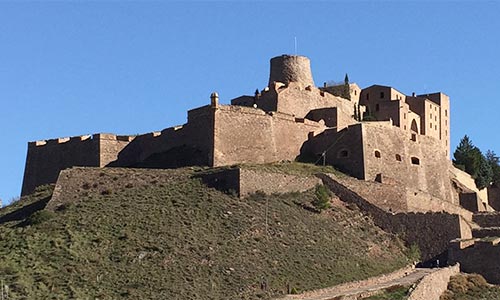  liste châteaux médiévaux province Barcelone visite forteresse cardona 