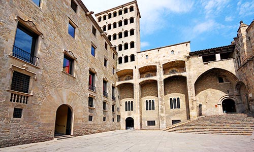  guide monumental squares barcelona city center 