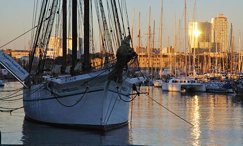  coneix millors llocs interès turistes ciutat barcelona port vell 