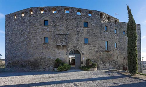 guide rural accommodation castles catalonia reserve castle fonolleres 