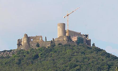  informacio castells provincia girona castell gotic montsoriu selva 