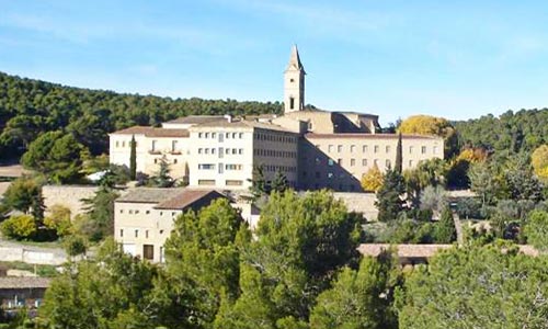 trouver logement monasteres medievaux catalogne informations auberge monastique os de balaguer 