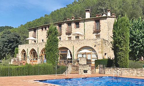  best country holiday homes with swimming pool comarca alt emporda historic farmhouse can mas albanya 