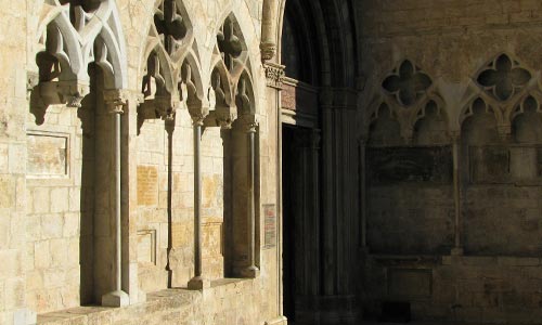 full guide monumental churches catalunya girona province 