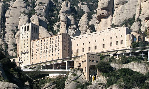  visiter monasteres touristiques catalunya information touristique abbaye montserrat 