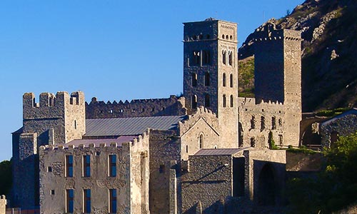  coneix millors monestirs històrics Catalunya informacio convent fortificat Sant Pere Rodes 