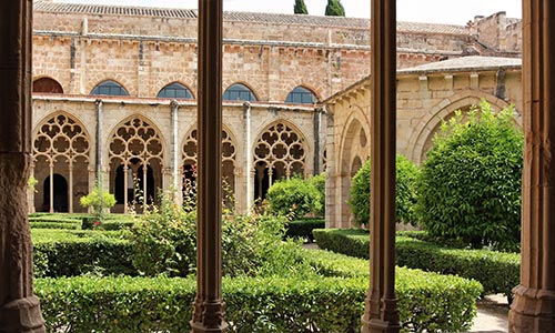  descubre mas bellos monasterios Catalunya informacion turistica monasterio Santes Creus 