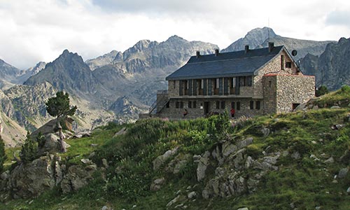  informations mountain huts staff Catalunya guide refuge Amitges 