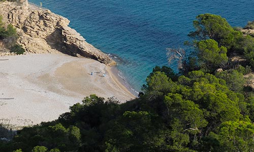 best beaches coves Catalunya natural tourism