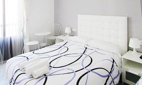  dormir hostales confortables barrio ensanche precio pensio cerdanya barcelona 