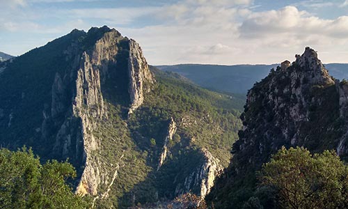  Catalonia Pre-Pyrenees refuges info tourist guide 