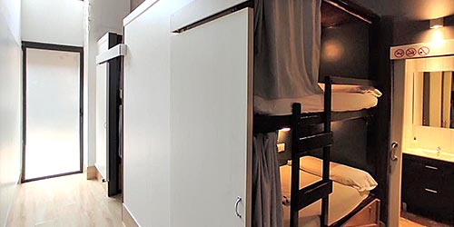 informacio allotjament alberg juvenil arc triomf barcelona hostel ant