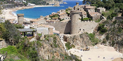 stay beach front hotels towns costa brava book accommodation overlooking the sea gerona 