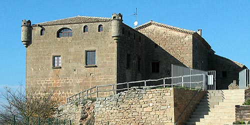  alojamiento masias fortificadas catalanes reservas casa rural cal tristany pinos 