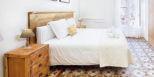 accommodation guest houses district eixample information hostal girona street barcelona 