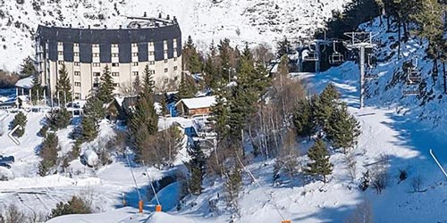  logements stations ski pyrénées catalogne hotel or blanc espot piste 