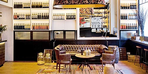  meilleurs hotels urbains amateurs de vin catalogne reserver hôtel boutique praktik vinoteca barcelona 