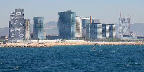 guide quality hotels neighborhoods modern districts barcelona hotel price