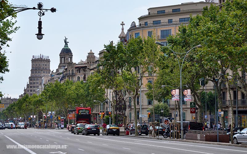 guia turisme passeig gràcia eixample barcelona avinguda elegant