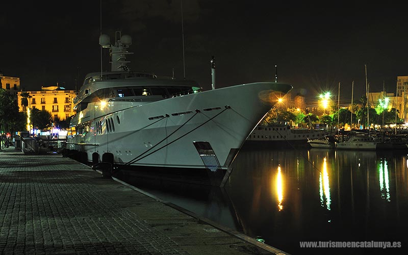 guia marina port vell barcelona barcos muelle españa 