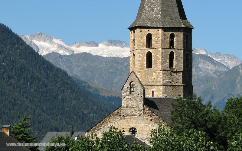 guide touristique eglise gothique Saint André Salardu clocher
