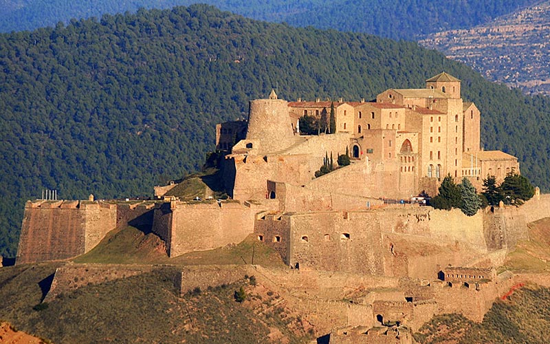  visite chateau ville cardona informations forteresse symbole catalogne 