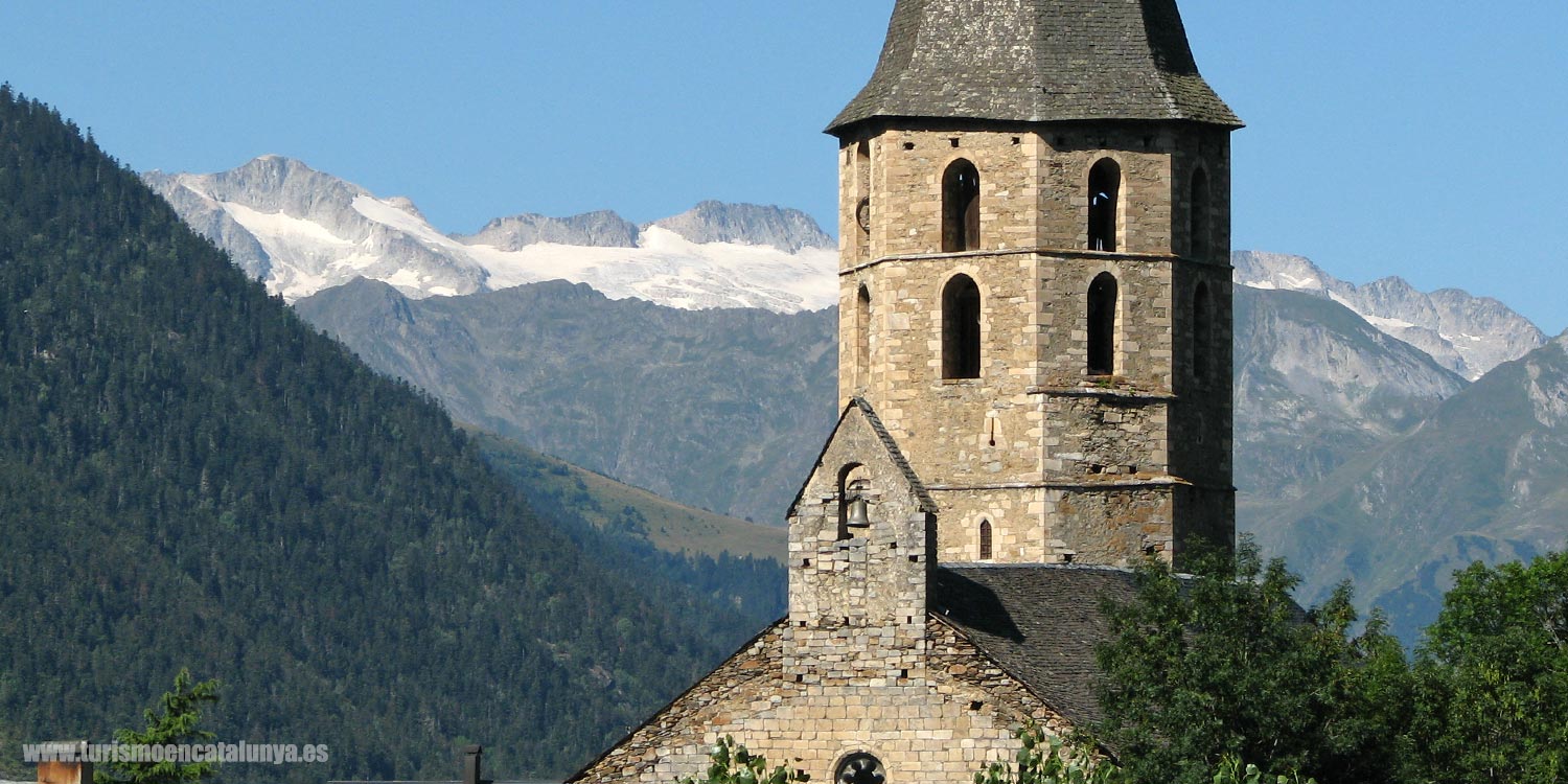 informacion turistica sobre iglesia románica Salardu Pirineos Arquitectura aranesa 