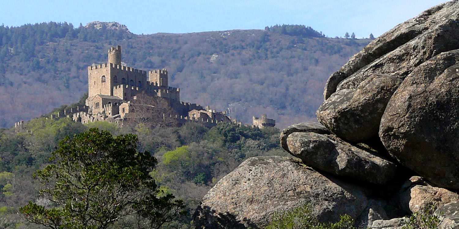 découvrir châteaux catalans information touristique chateau requesens