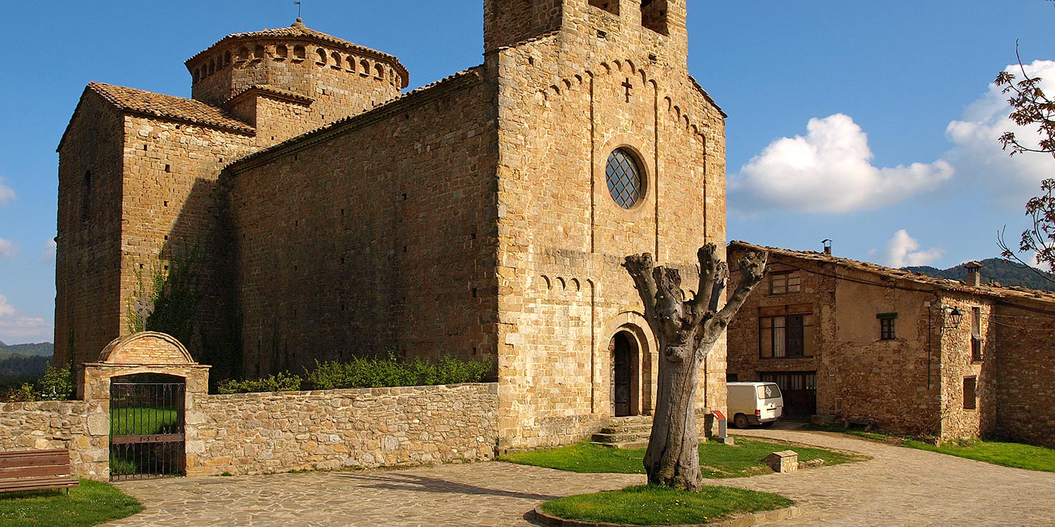 decouvrir eglise medievale Santt Jaume Frontanya visite touristique
