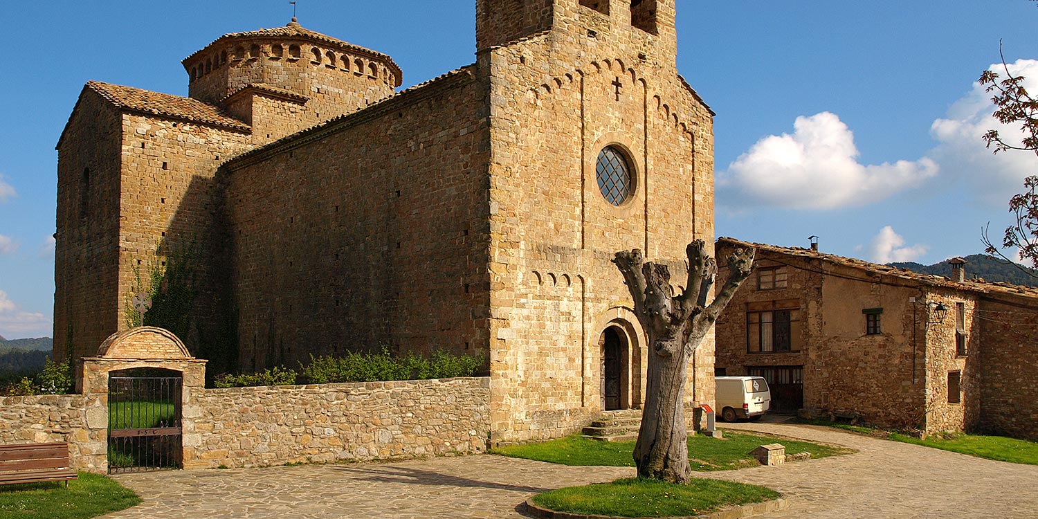 decouvrir eglise medievale Santt Jaume Frontanya visite touristique