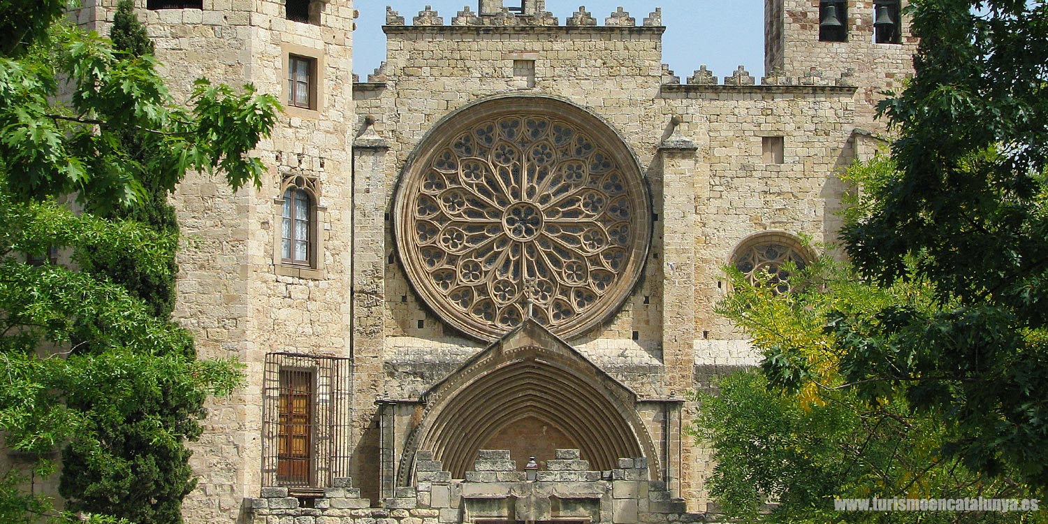 informacions touristiques monastere fortifie Sant Cugat Valles