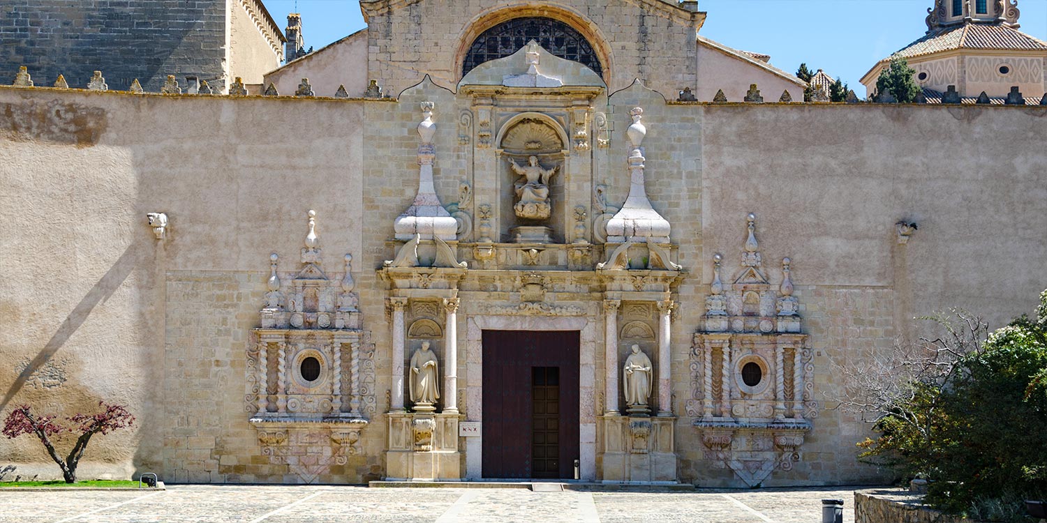 Abadia Santa Maria de Poblet Tarragona monasterio horarios