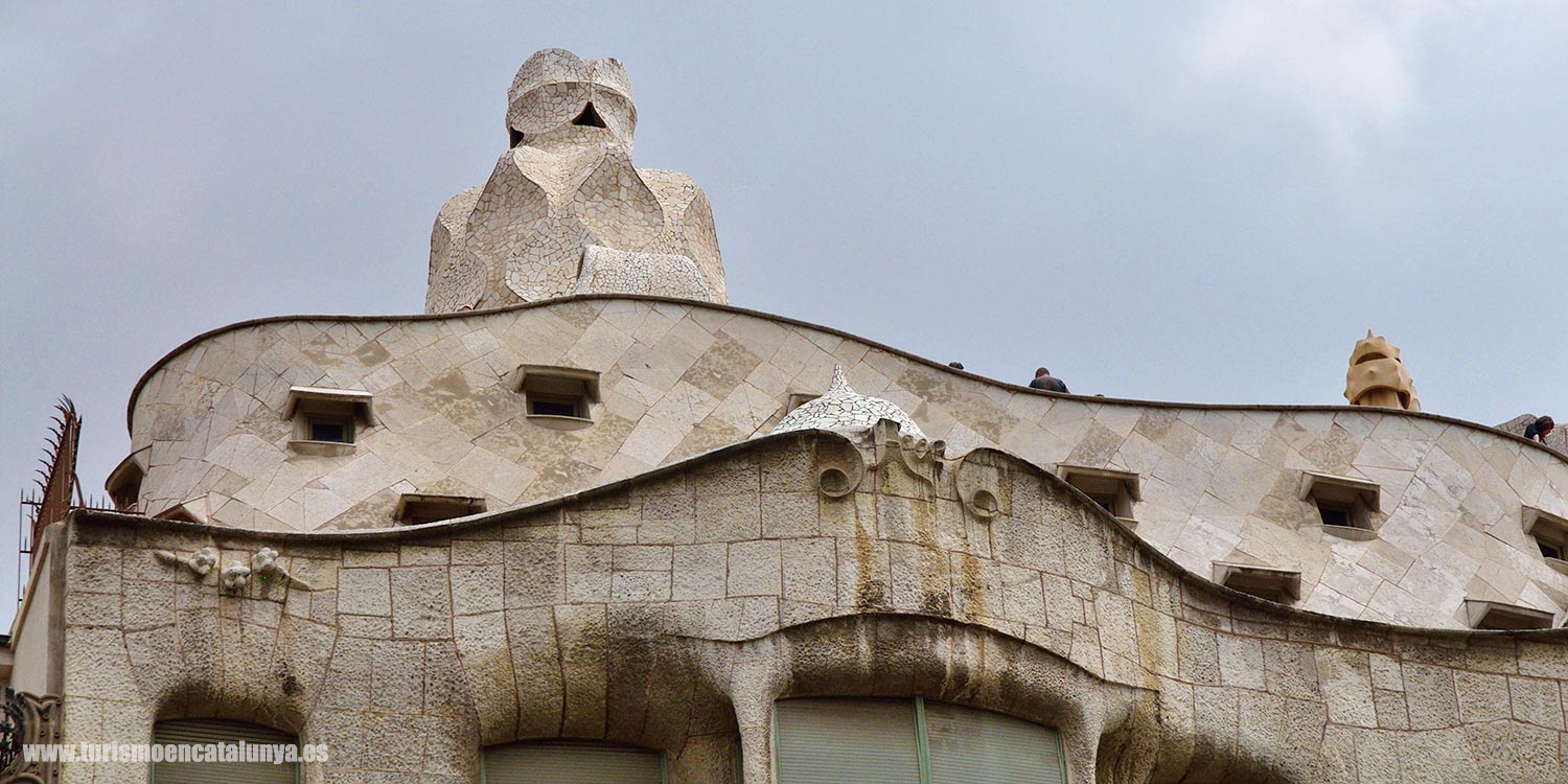 descobreix casa mila barcelona visita monuments modernistes