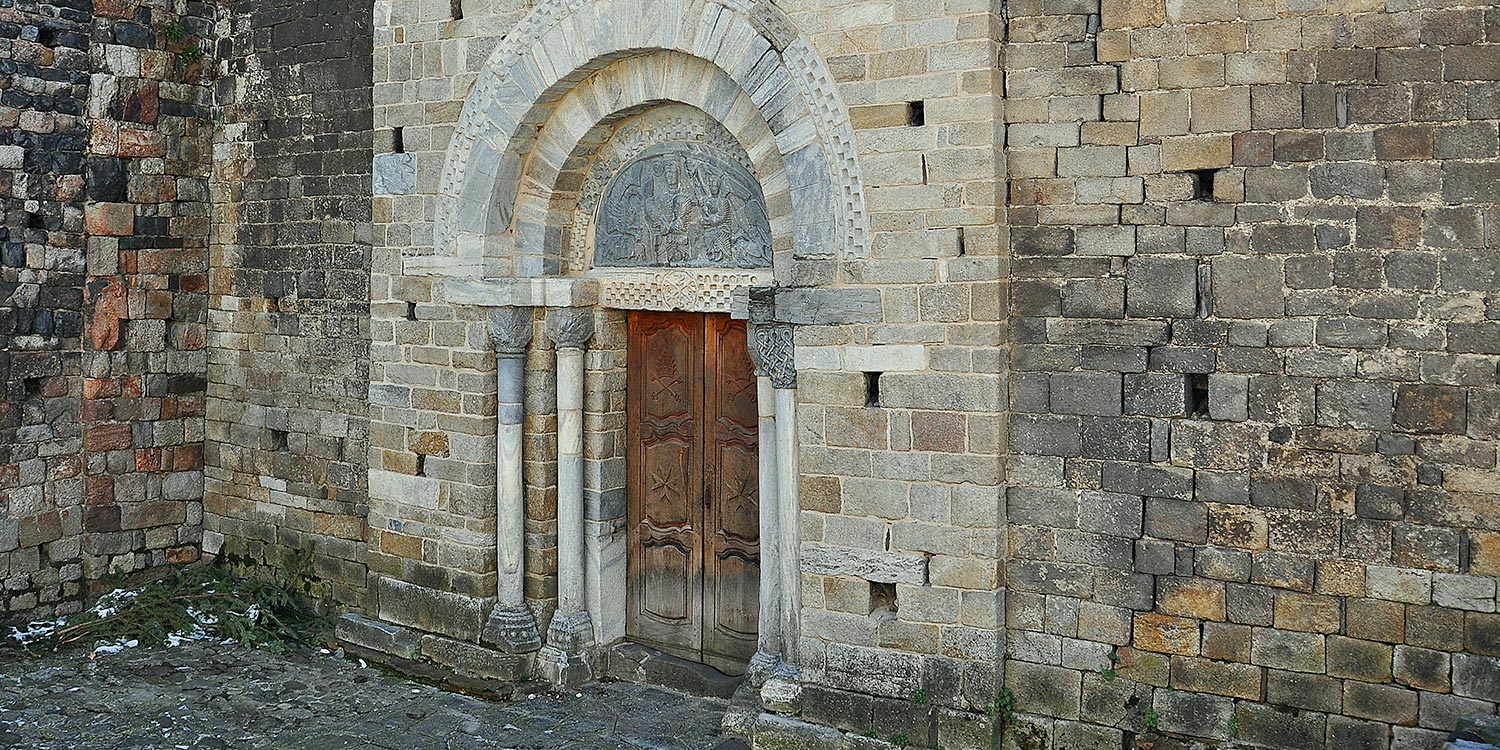 Informations touristiques eglise Assomption Maríe Bossost Monument roman Pyrenees Architecture romane aranaise 