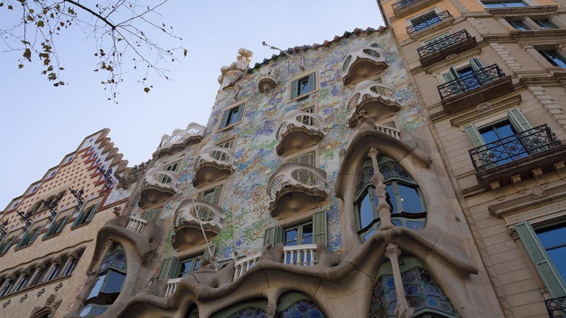  Casa Batllo oeuvre moderniste architecture Gaudi Pomme discorde Barcelone 