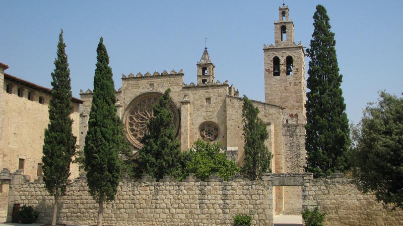  tourist information about the fortified monastery of Sant Cugat del Valles