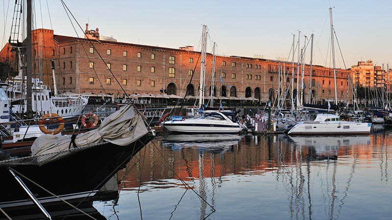  Tourist information about the Museum of History of Catalonia, in the Old Port of Barcelona
