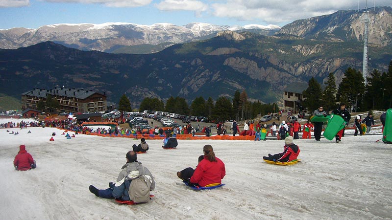  Ski resort of Port del Comte. Ski and snow in the province of Lleida.