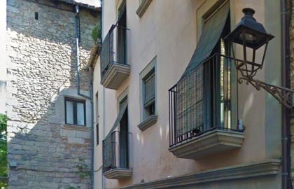 Guide des hôtels les plus spectaculaires de Gérone, avec une vue magnifique sur le centre historique. Hotel Històric Girona.